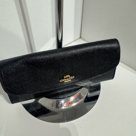 Sold - Picture 1 of 4